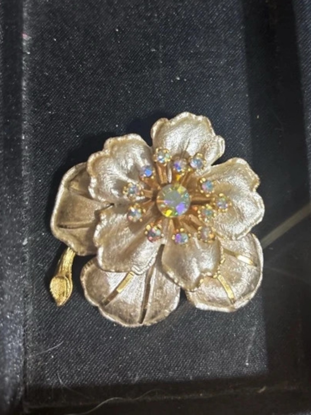 Vintage-Inspired Gold Floral Crystal Brooch
